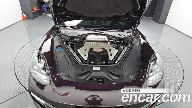 Porsche Panamera 2020