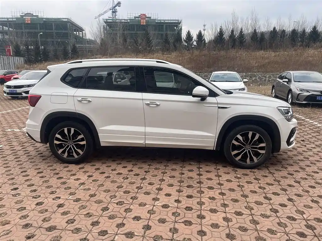 Volkswagen Tharu 2021