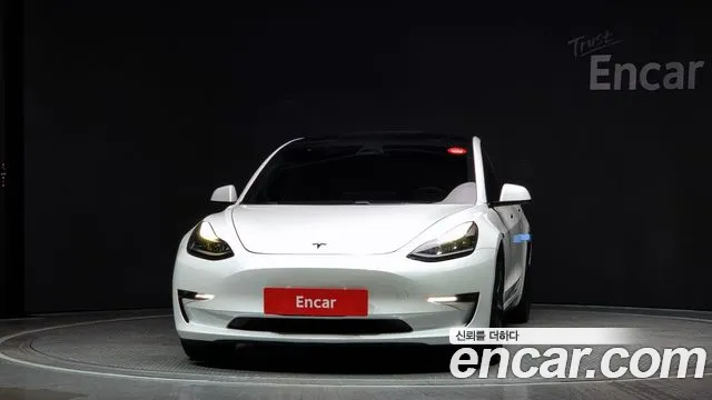 Tesla Model 3 2021