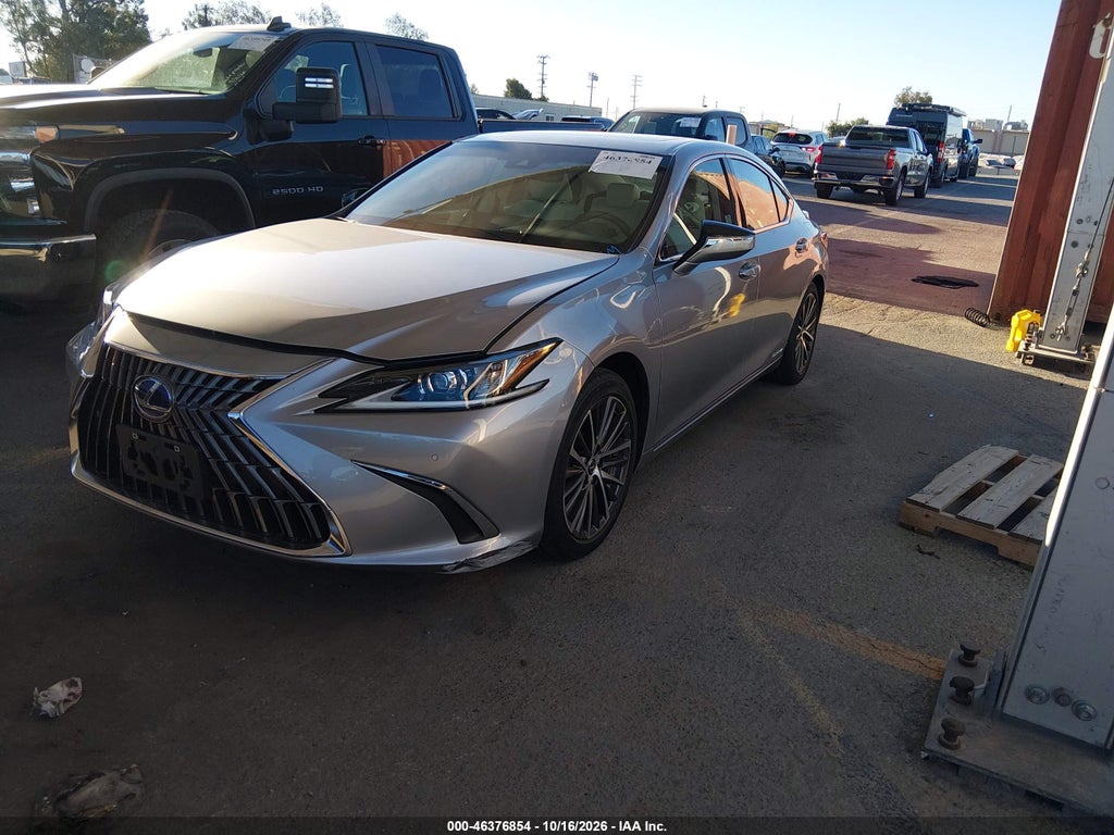 Lexus ES 2022