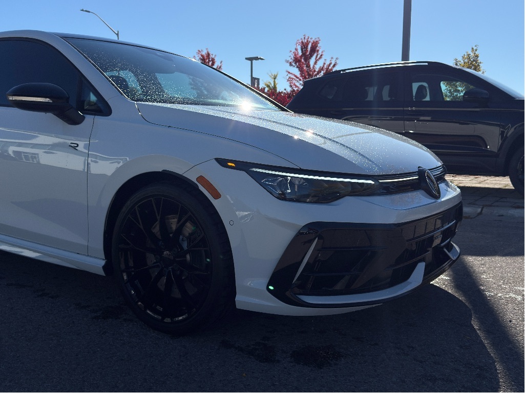 Volkswagen Golf R 2025