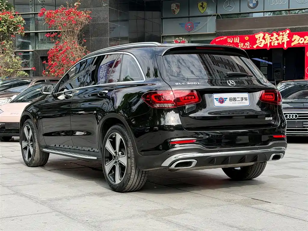 Mercedes-Benz GLC 2023