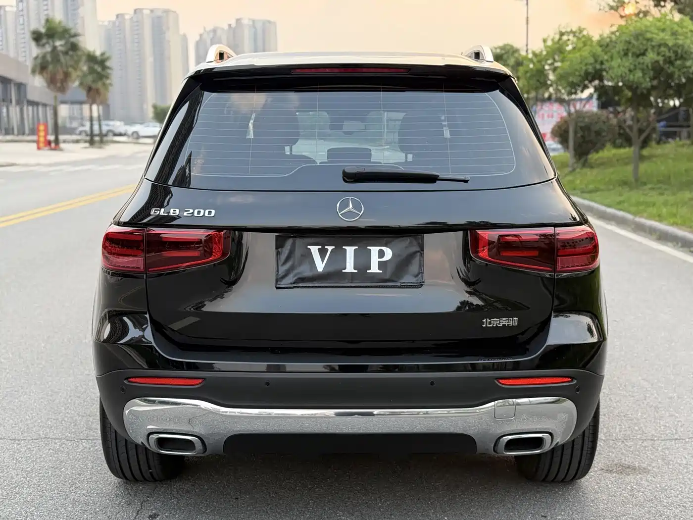 Mercedes-Benz GLB 2023