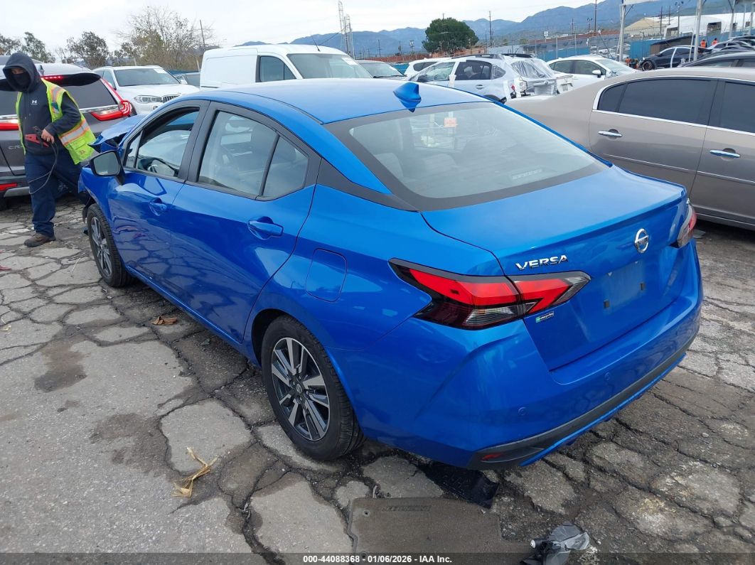 Nissan Versa 2021
