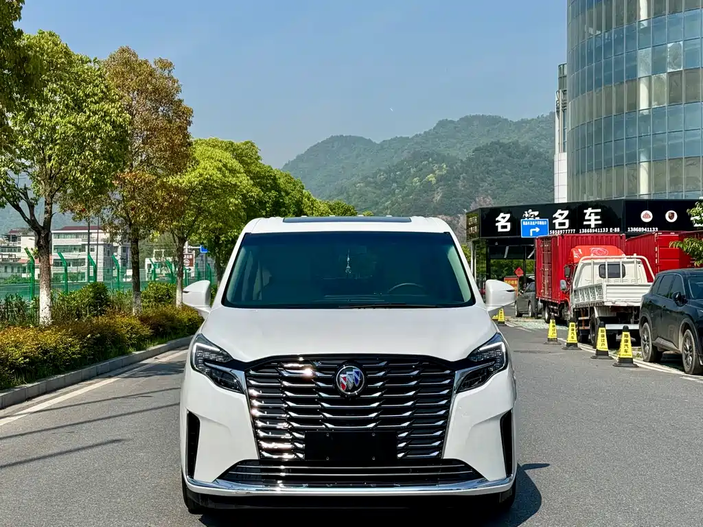 Buick GL8 2024