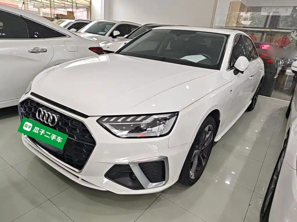 Audi A4 2023