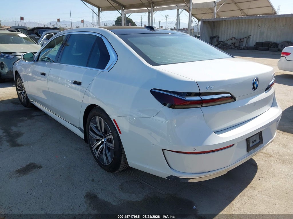 BMW i7 2024