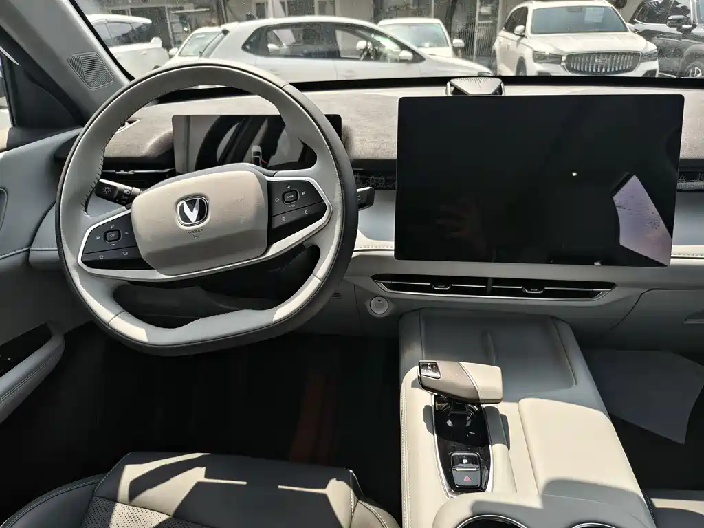 Changan UNI-Z 2024