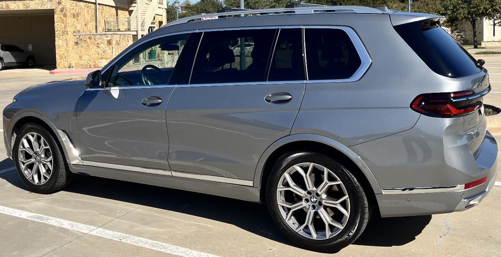 BMW X7 2024