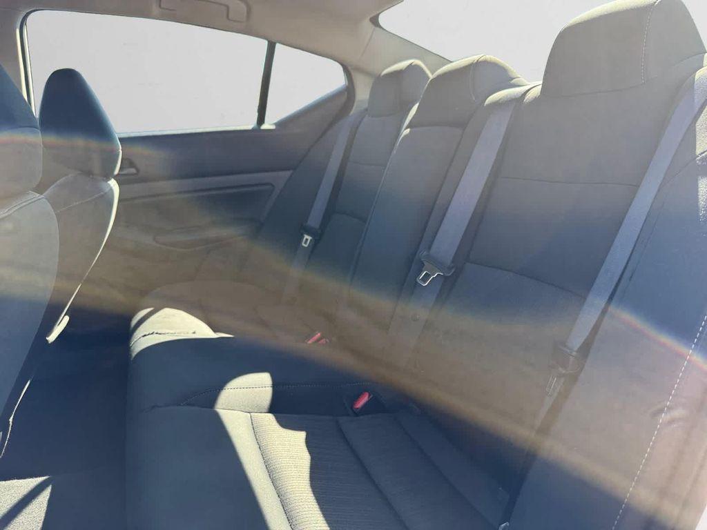 Nissan Altima 2025