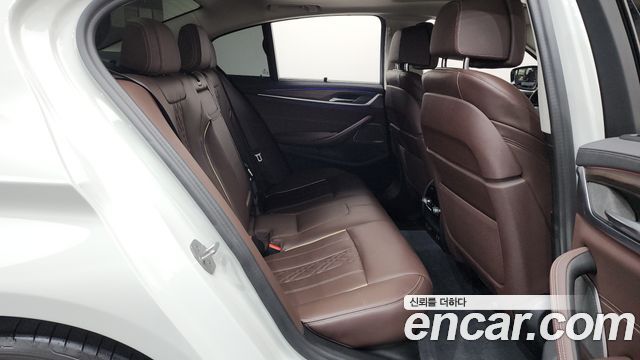 BMW 5 серии 2022