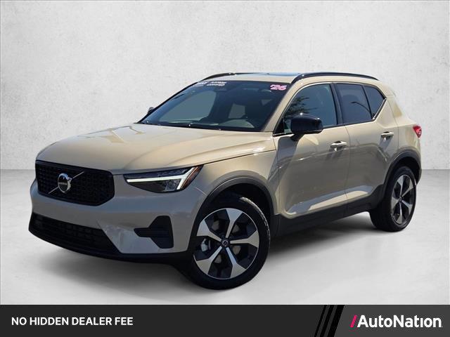 Volvo XC40 2026