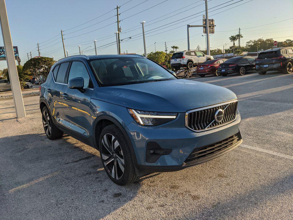 Volvo XC40 2023