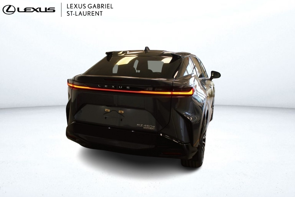 Lexus RZ 2023
