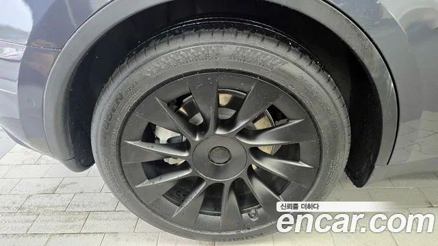 Tesla Model Y 2021