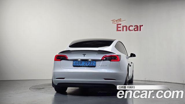 Tesla Model 3 2021