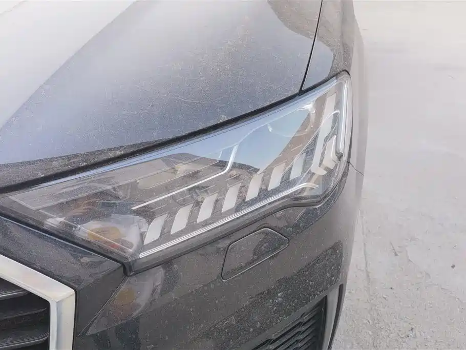 Audi Q7 2021