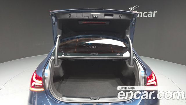 Mercedes-Benz A-Класс 2022