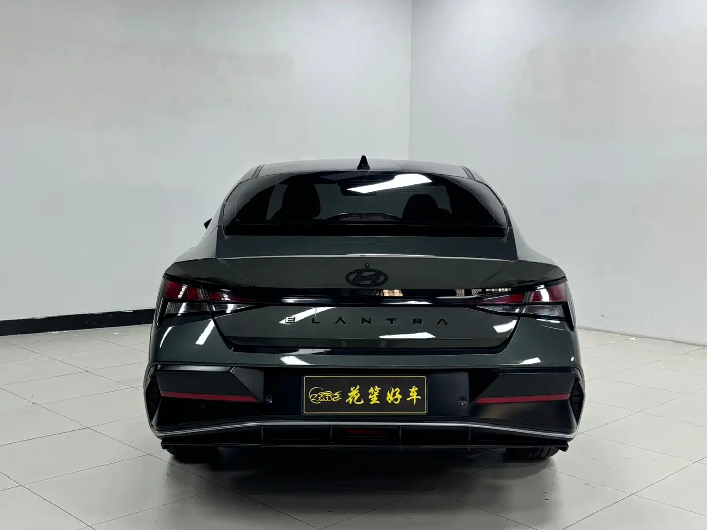 Hyundai Elantra 2023