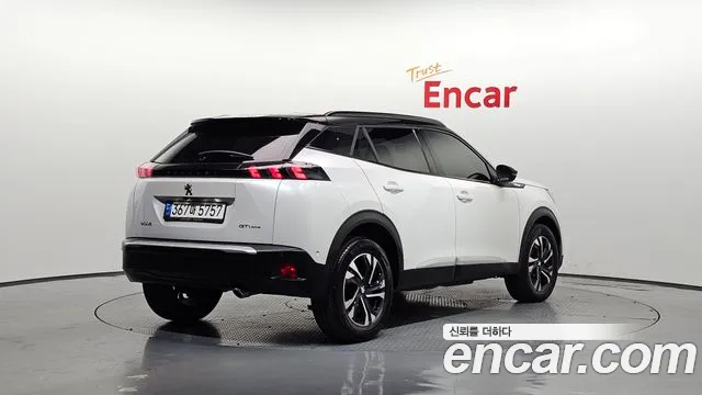 Peugeot 2008 2021