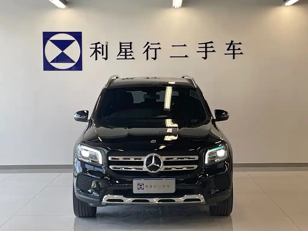Mercedes-Benz GLB 2023