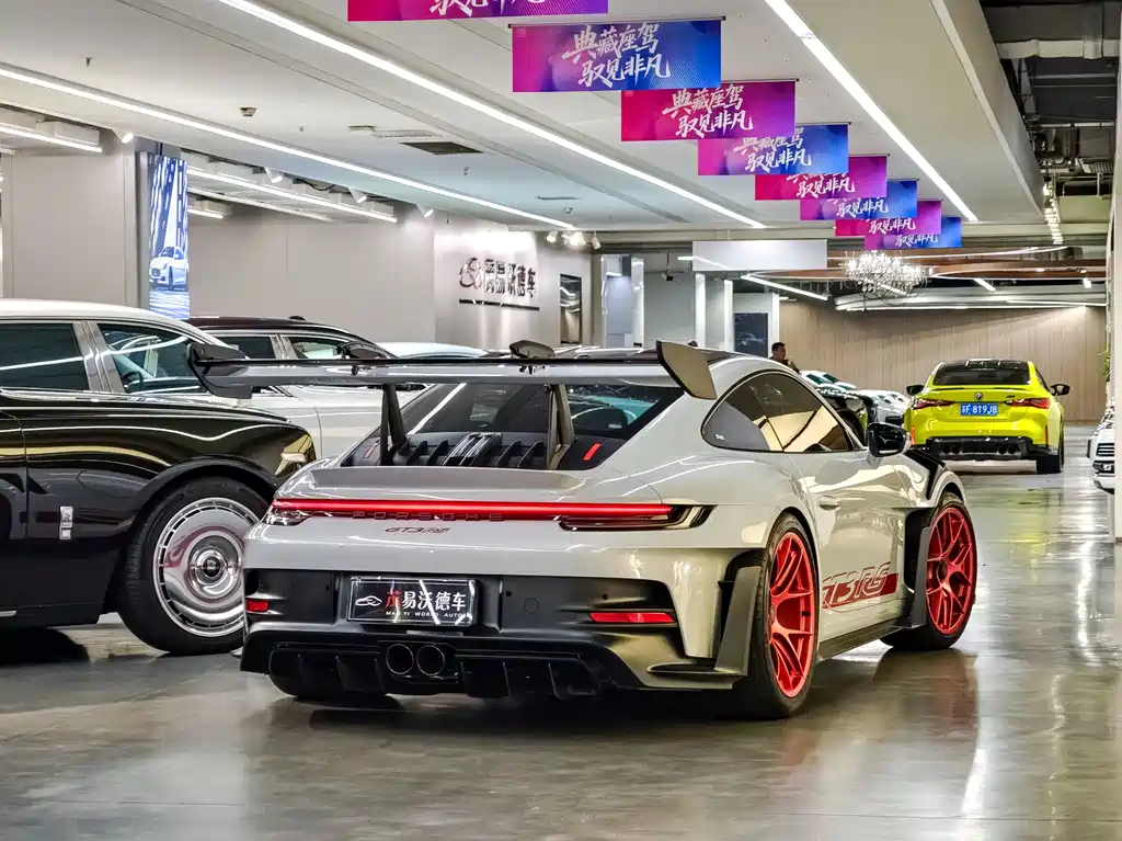 Porsche 911 2024