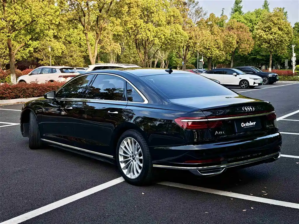 Audi A8 2021