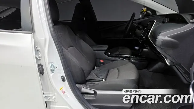 Toyota Prius 2021