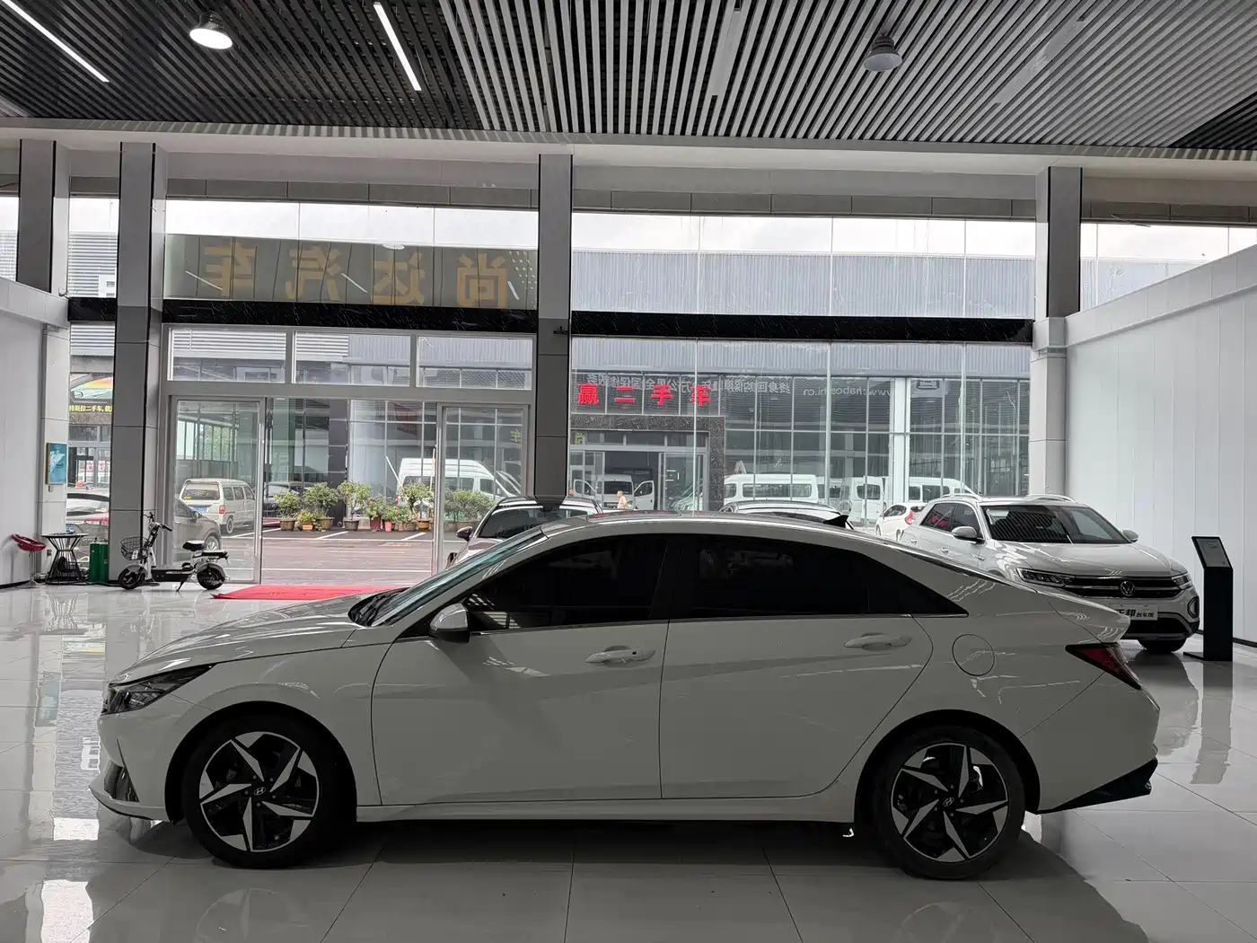 Hyundai Elantra 2022