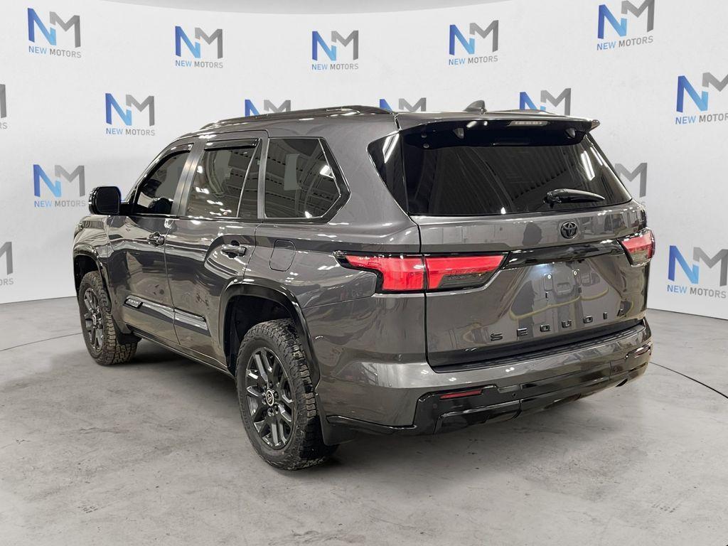 Toyota Sequoia 2024