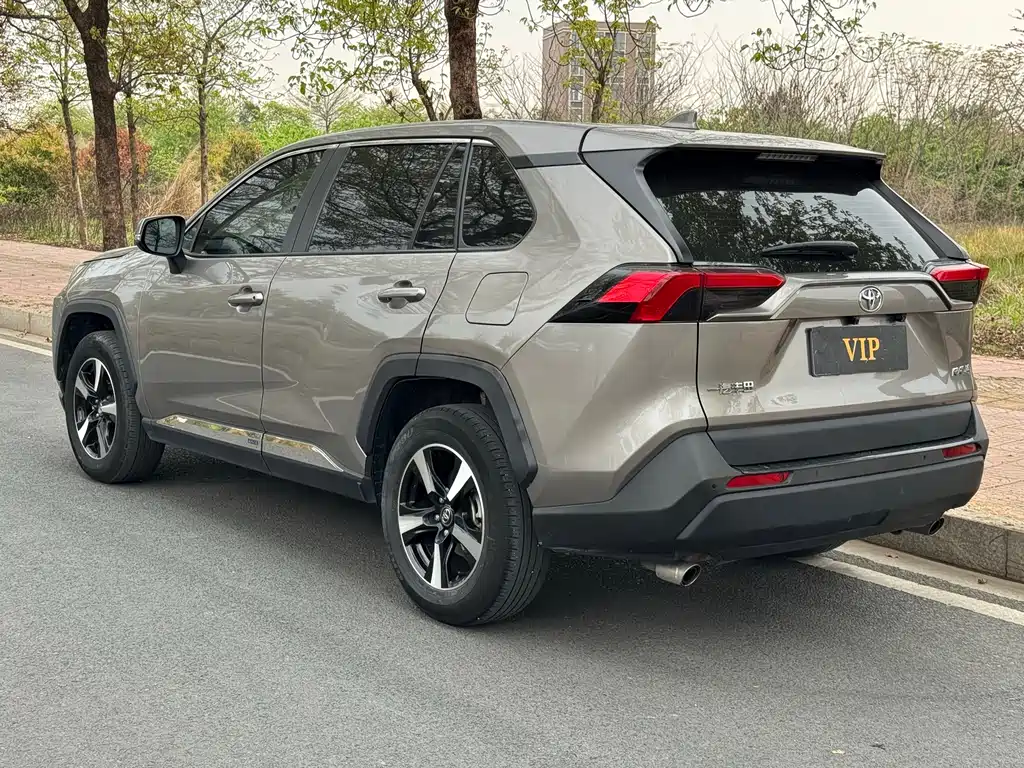 Toyota RAV4 2024