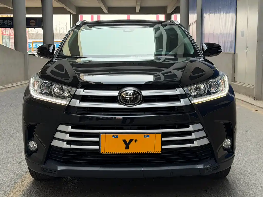 Toyota Highlander 2021