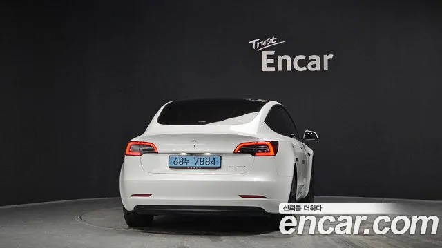 Tesla Model 3 2021
