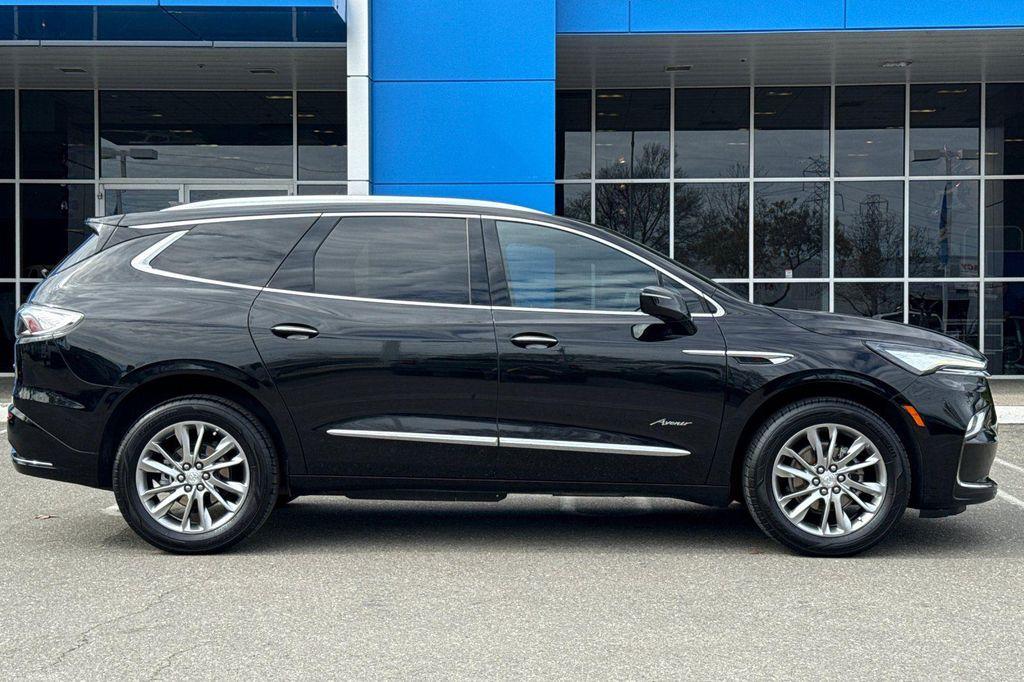 Buick Enclave 2022