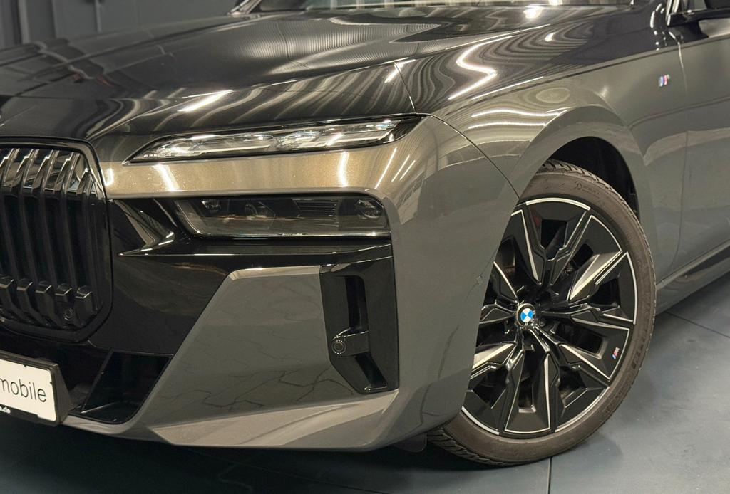 BMW i7 2023
