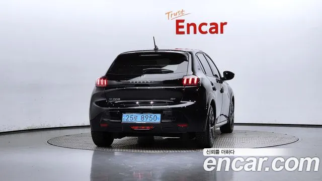 Peugeot 208 2023