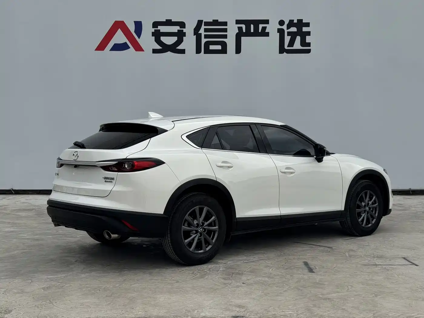Mazda CX-4 2023