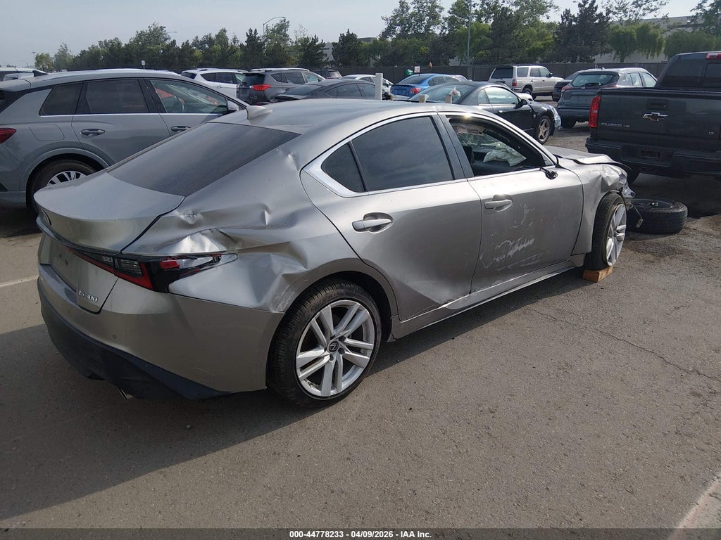 Lexus IS 300 2021
