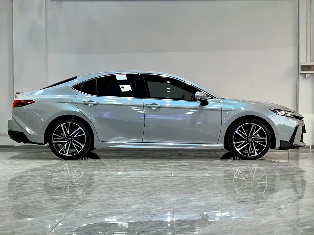 Toyota Camry 2024