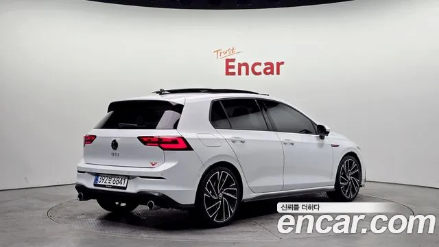 Volkswagen Golf 2023