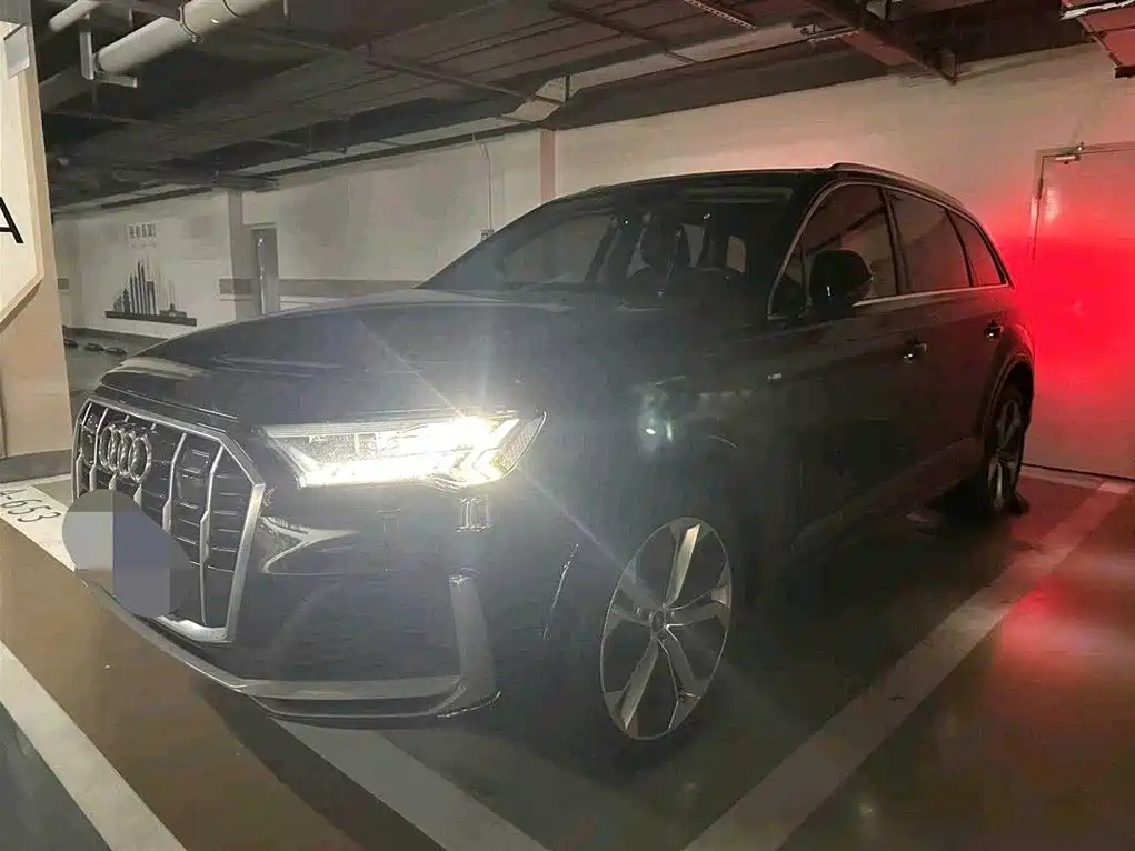 Audi Q7 2021