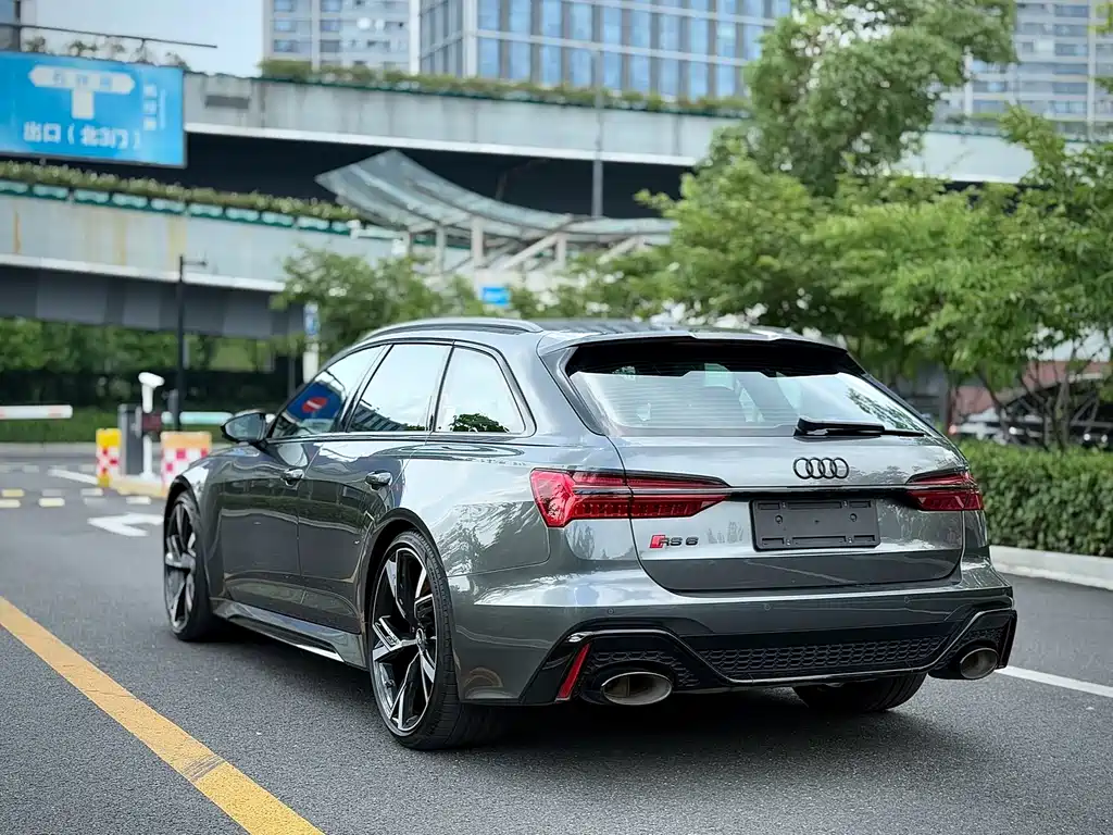 Audi RS 6 2023