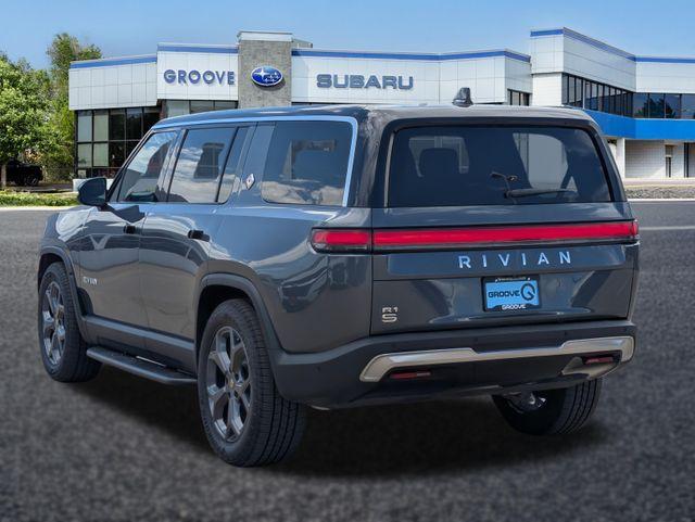 Rivian R1S 2024