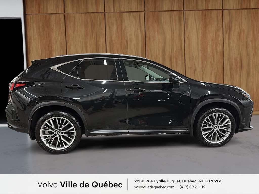 Lexus ES 2022