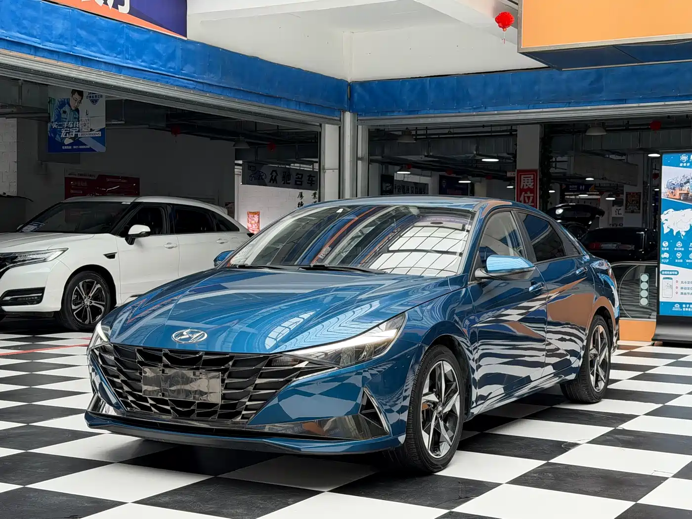 Hyundai Elantra 2023