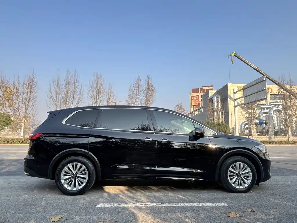 Volkswagen Viloran 2023