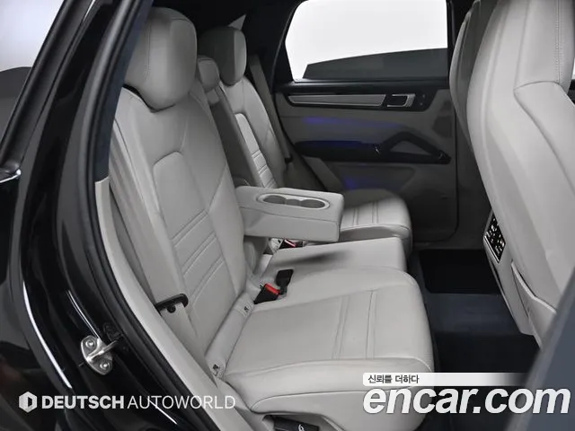 Porsche Cayenne 2023