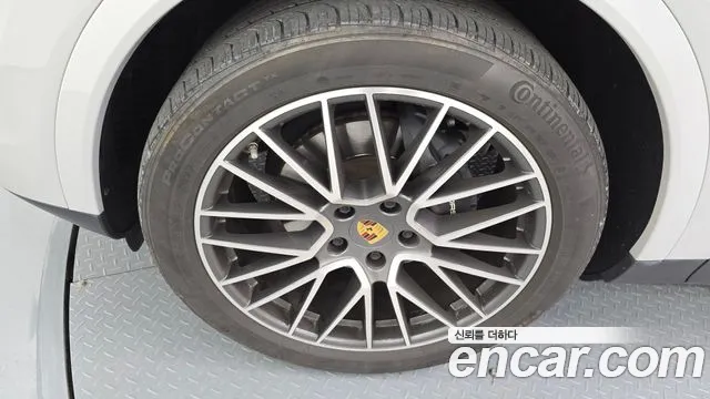 Porsche Cayenne 2022