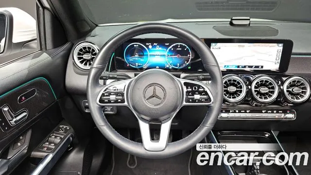 Mercedes-Benz GLB 2022