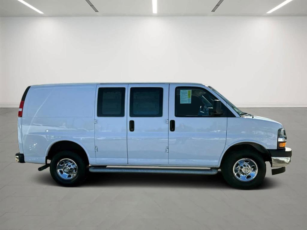 Chevrolet Express 2024